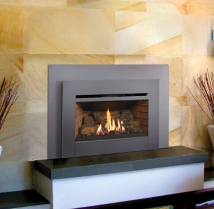 Gas fireplace insert